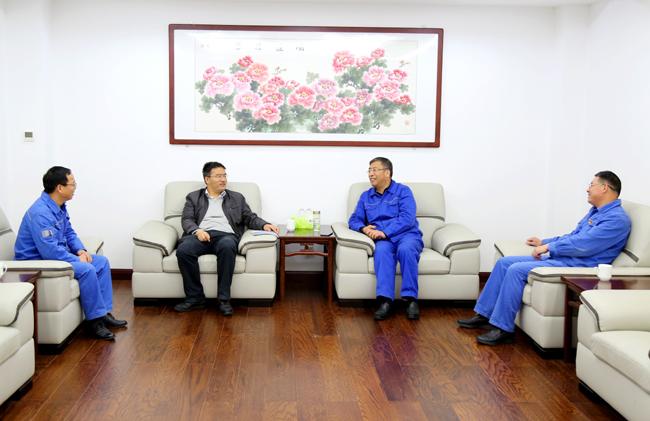  新安縣縣委常委、宣傳部部長(cháng)王宜陽(yáng)到萬(wàn)基控股集團調研