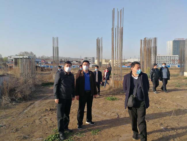 河南省發(fā)改委能源局電力處副處長(cháng)劉斌等一行到萬(wàn)基控股集團調研指導工作