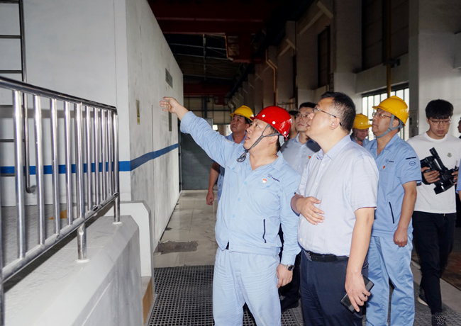 洛陽(yáng)市發(fā)改委主任王瑞到萬(wàn)基控股集團調研