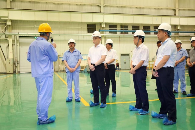 新安縣委書(shū)記、縣長(cháng)王智到萬(wàn)基控股集團調研