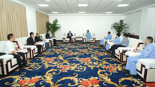 中鋁寧夏能源集團黨委書(shū)記、董事長(cháng)丁吉林一行到萬(wàn)基控股集團調研