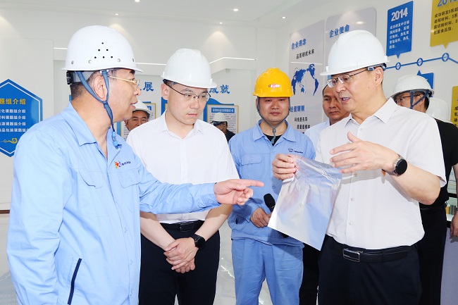 內蒙古錫林郭勒盟阿巴嘎旗委書(shū)記孫軍一行到萬(wàn)基控股集團調研