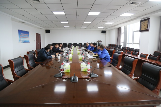 新安縣委副書(shū)記、縣長(cháng)崔占科到萬(wàn)基控股集團調研