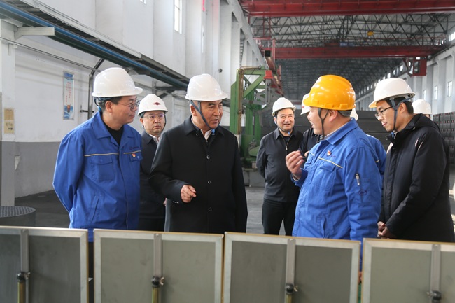 青海省委常委、海東市委書(shū)記烏拉孜別克·熱蘇力汗一行到萬(wàn)基控股集團調研