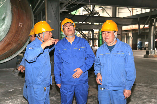 李躍民董事長(cháng)深入現場(chǎng)督查督導環(huán)保改造項目