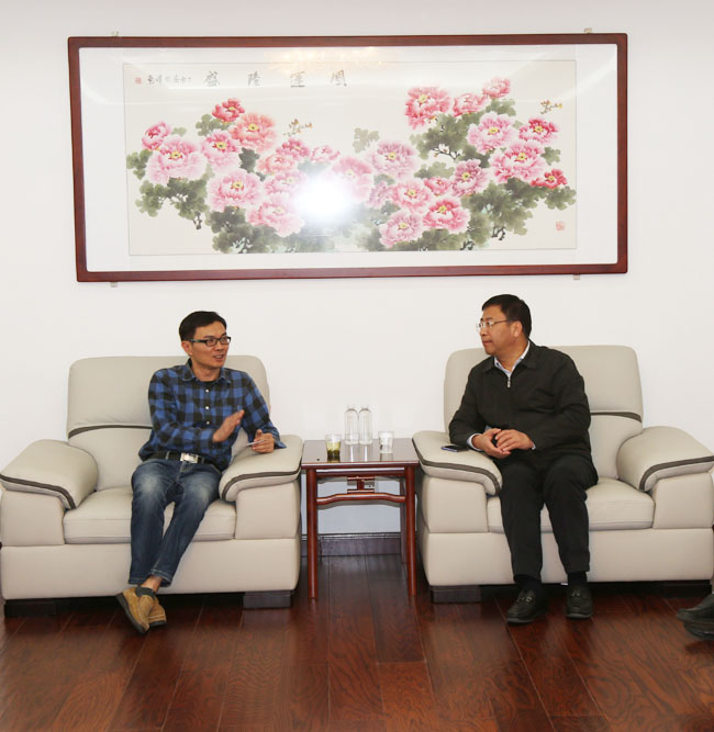 廈門(mén)國際信托公司信托七部總經(jīng)理張文增一行到萬(wàn)基控股集團調研