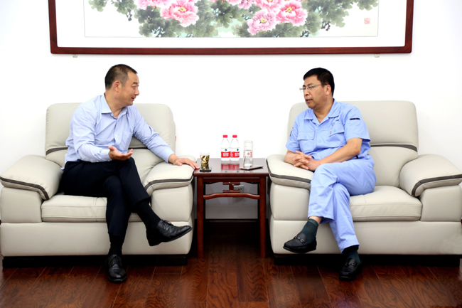 伊電控股集團有限公司董事長(cháng)霍斌等一行到萬(wàn)基控股集團訪(fǎng)談交流