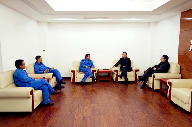 浙江雙林佳特總經(jīng)理陳樂(lè )明一行到公司洽談業(yè)務(wù)