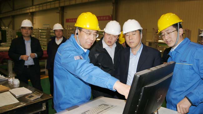 天津濱海農商行副行長(cháng)李景龍一行到我公司洽談合作