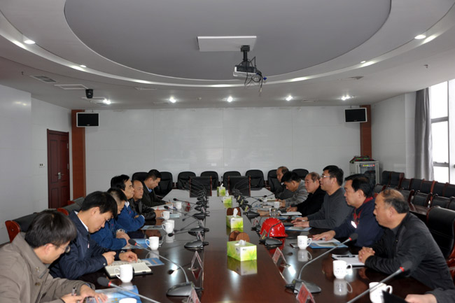 中信重工董事長(cháng)任沁新一行到公司考察