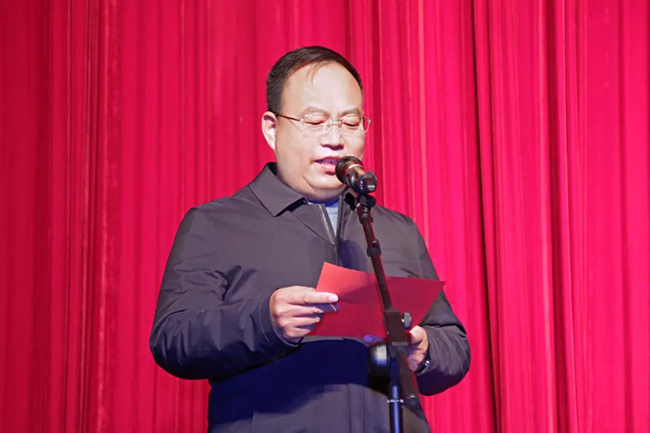 晚會(huì )，宗書(shū)記.jpg